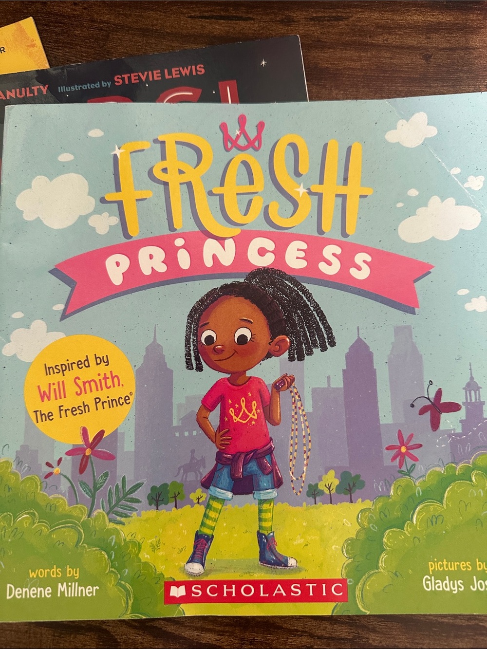 Kids book bundle - Picture 2 of 5